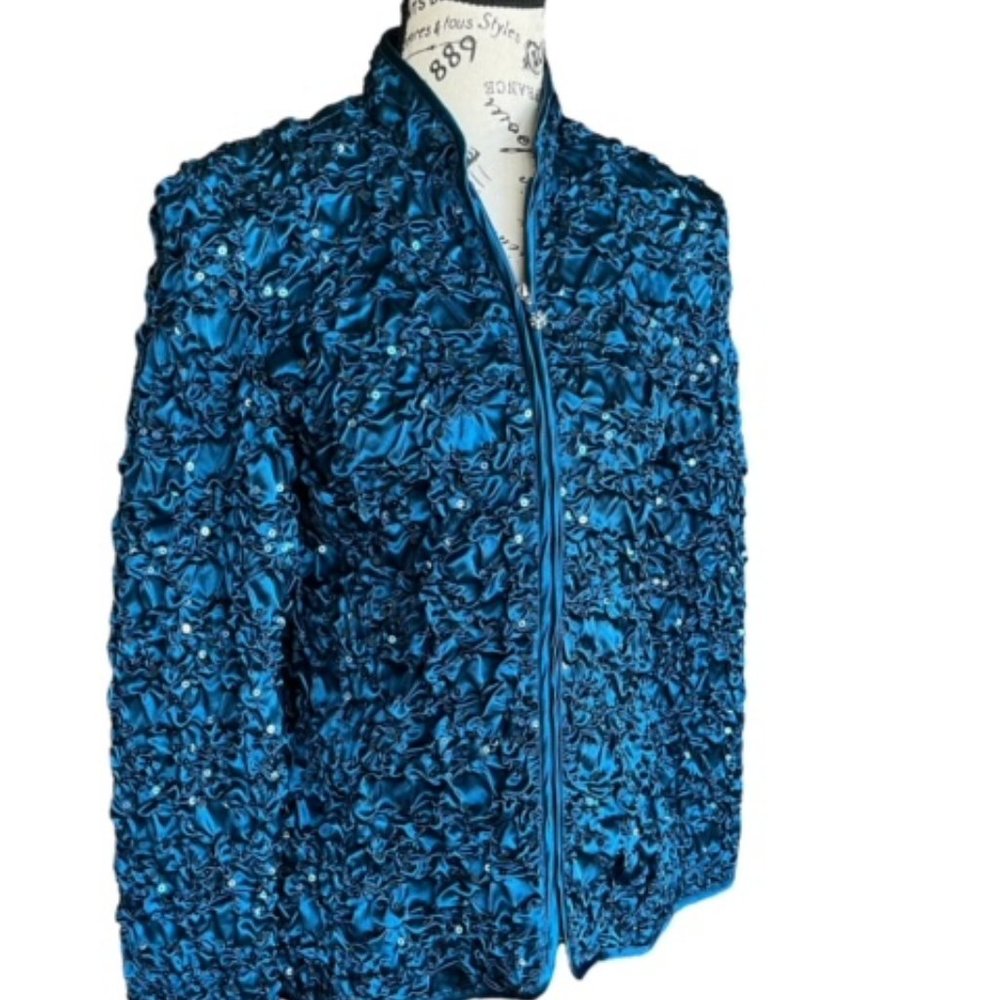 Adressing Woman Jacket - Picture 4 of 5